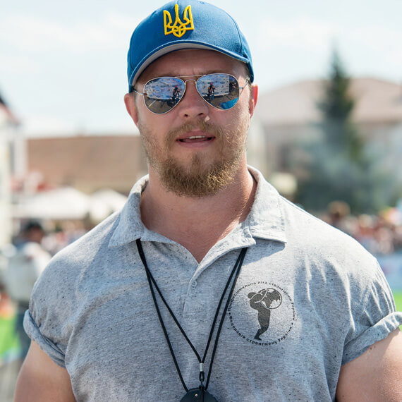 Сергей Конюшок, Украинский стронгмен.